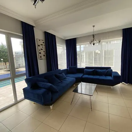 Luxury Holiday - Kremlin Homes *